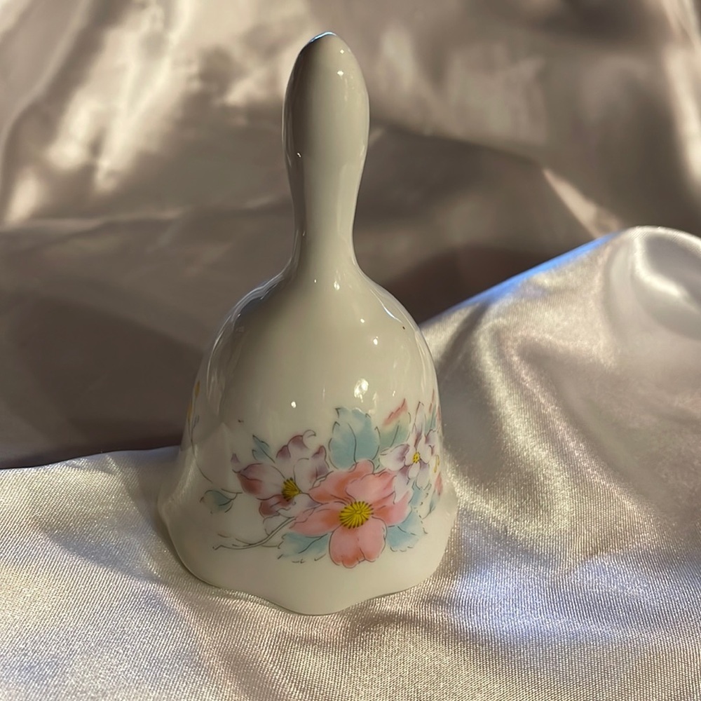 Vintage small l White Ceramic Bell Ruffle Edge with pastel flowers